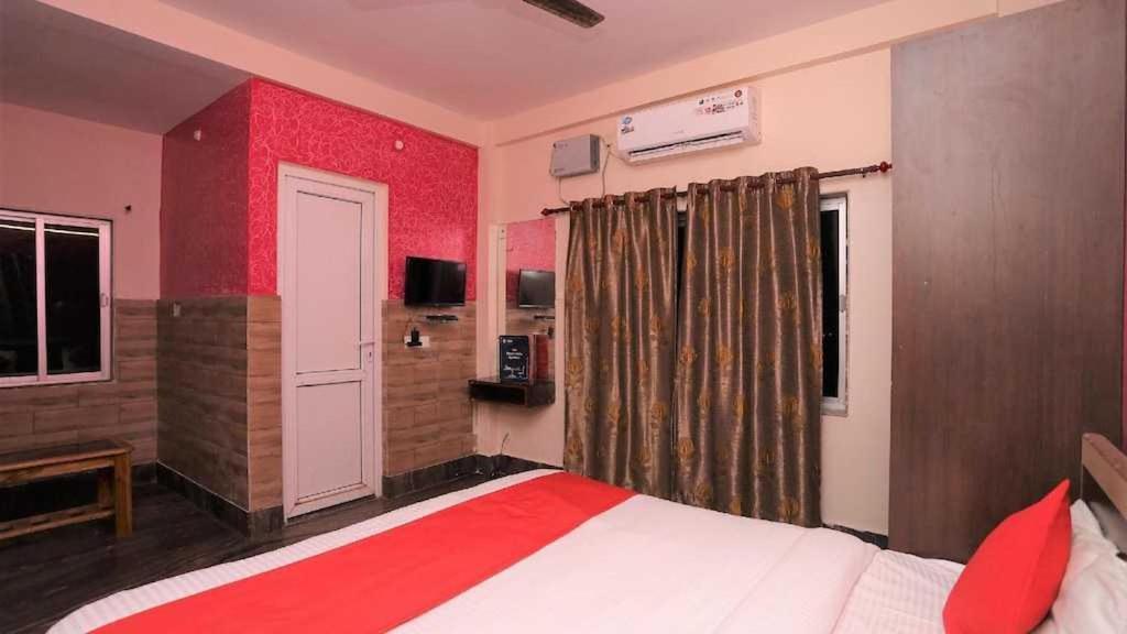 Oyo Royal Ruby Enclave Hotel Puri Buitenkant foto