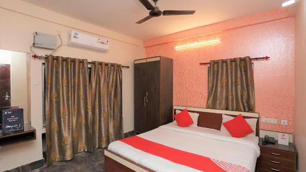Oyo Royal Ruby Enclave Hotel Puri Buitenkant foto